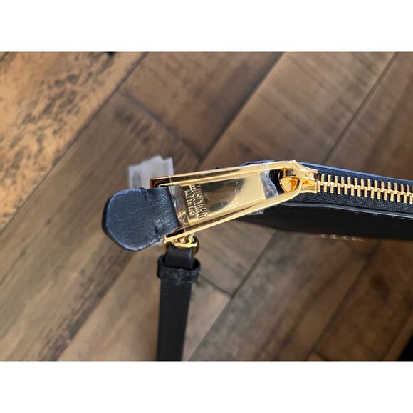 MOSCHINO Couture Logo Zip Pouch Wristlet Black Leather With Dust bag NWT - Picture 7 of 12